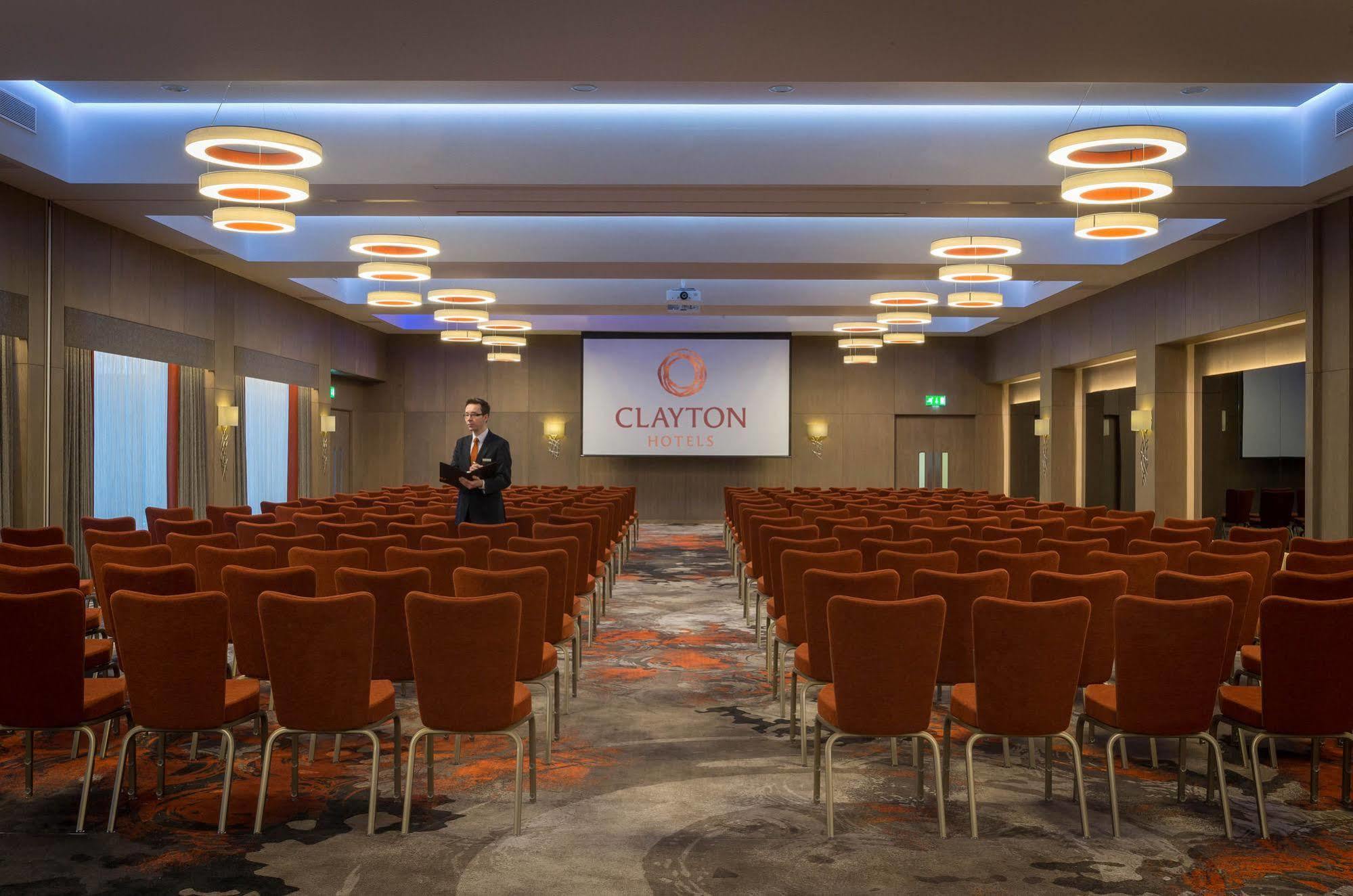 Clayton Hotel Chiswick Лондон Екстер'єр фото